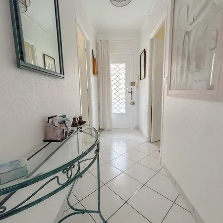 Apartman 2 Pieces En Front De A Avec Parking And Vue