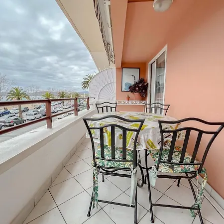 2 Pieces En Front De A Avec Parking And Vue Appartement Fréjus